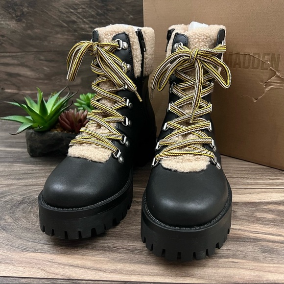 NIB Steve Madden Aniko Faux Fur Lace Up Faux Leather Winter Combat Boots - Picture 3 of 13